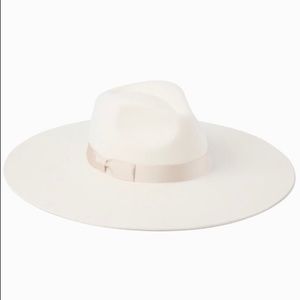 Lack of color NWT ivory montana hat